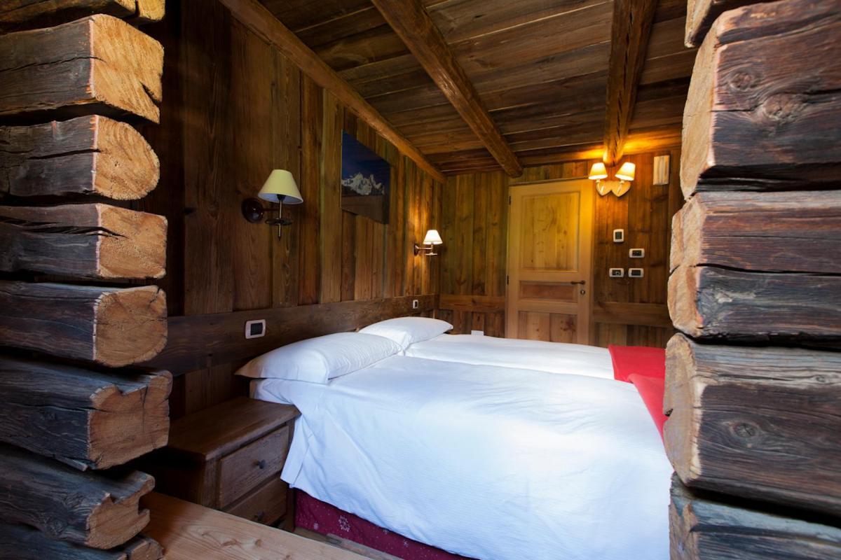 L' Aroula Rooms & Restaurant Champoluc Εξωτερικό φωτογραφία