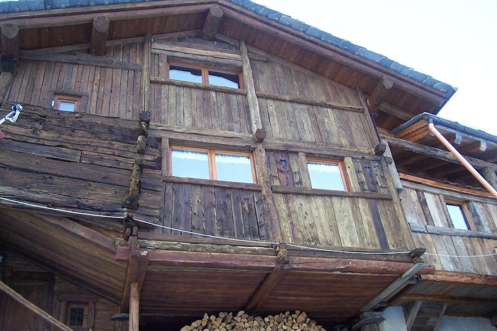 L' Aroula Rooms & Restaurant Champoluc Εξωτερικό φωτογραφία