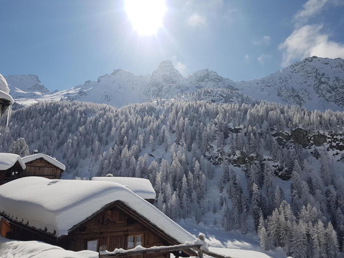 L' Aroula Rooms & Restaurant Champoluc Εξωτερικό φωτογραφία
